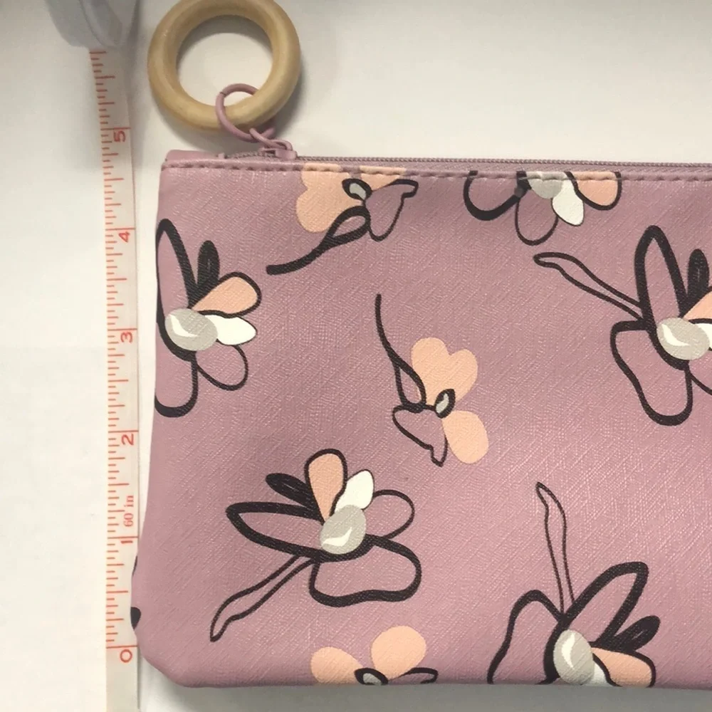 Ipsy makeup bag